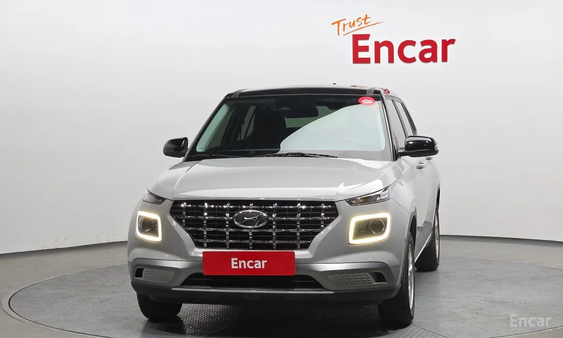 Фото 3 - Hyundai Venue