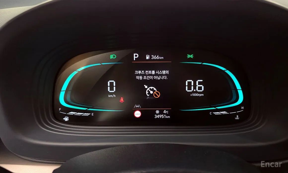 Фото 8 - Hyundai Venue