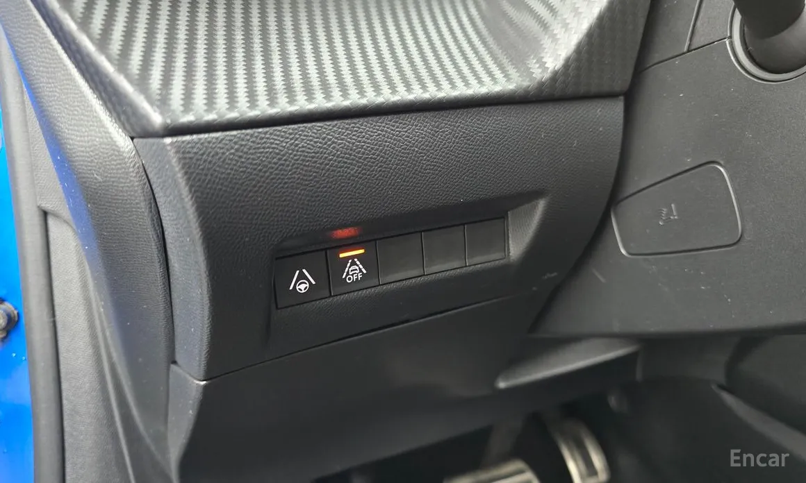 Фото 18 - Peugeot 208