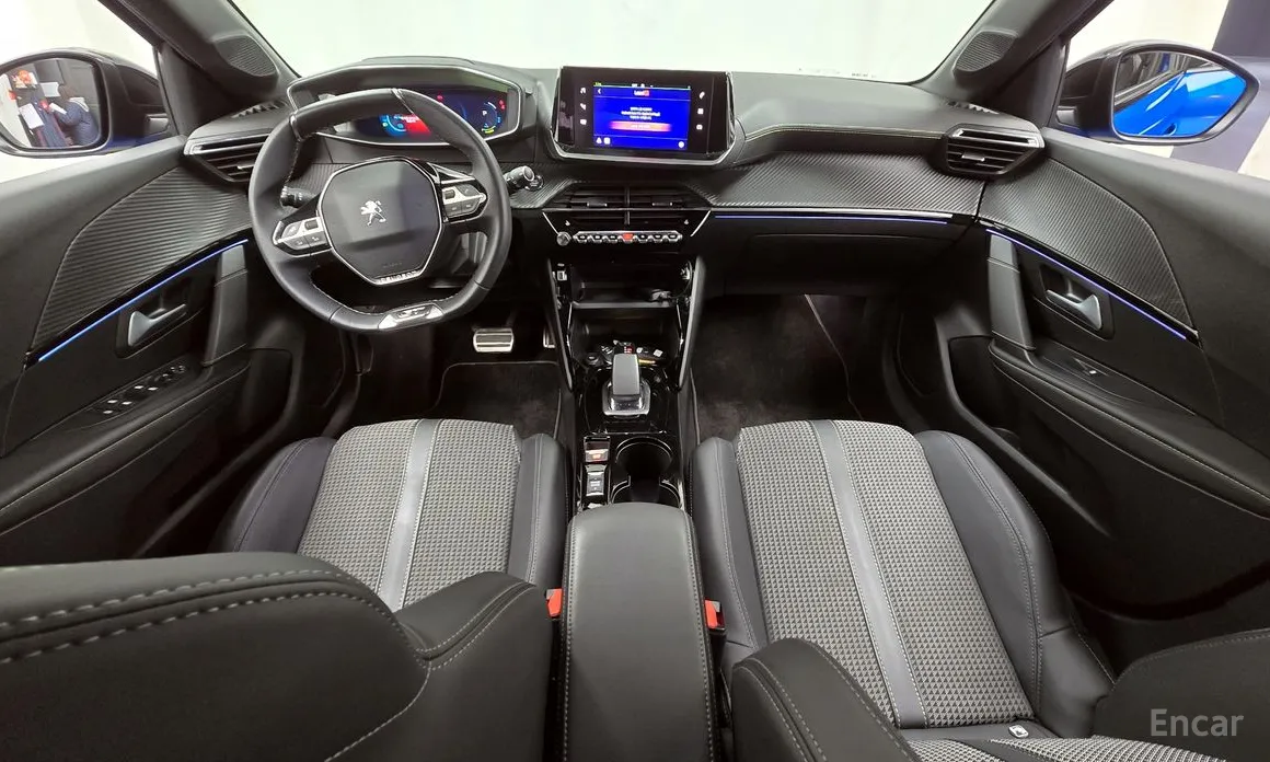 Фото 7 - Peugeot 208