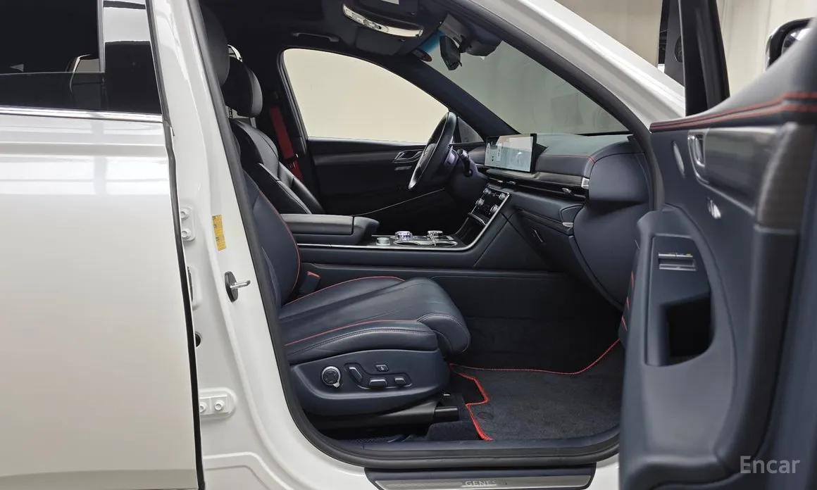 Фото 11 - Genesis GV80