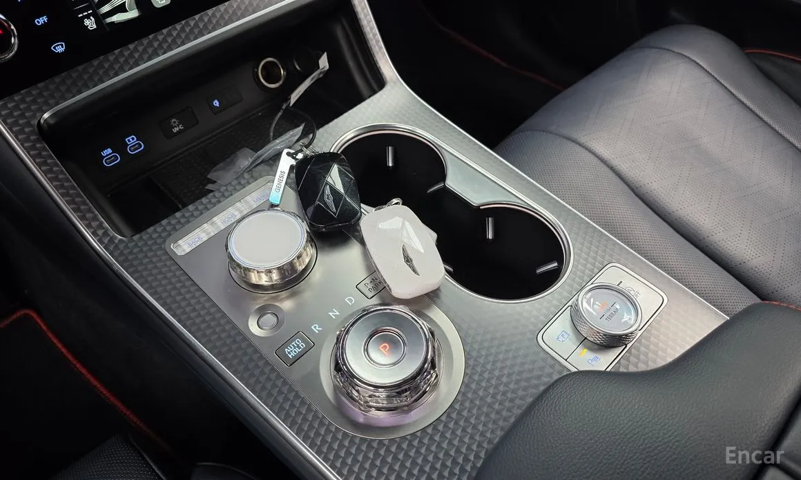 Фото 9 - Genesis GV80