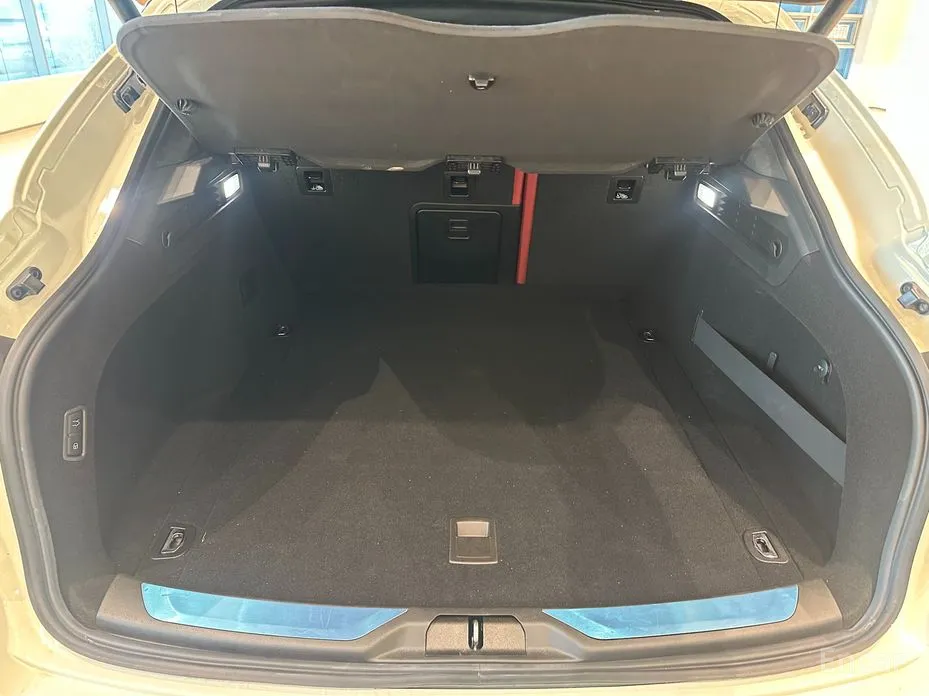 Фото 17 - Maserati Levante