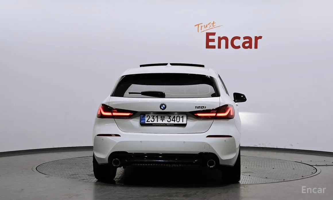 Фото 4 - BMW 1 Series