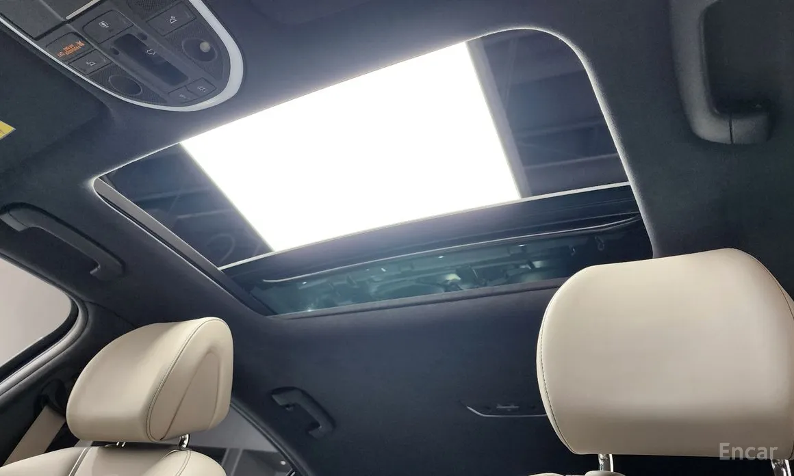 Фото 19 - Genesis G70