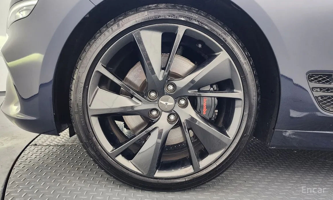 Фото 5 - Genesis G70