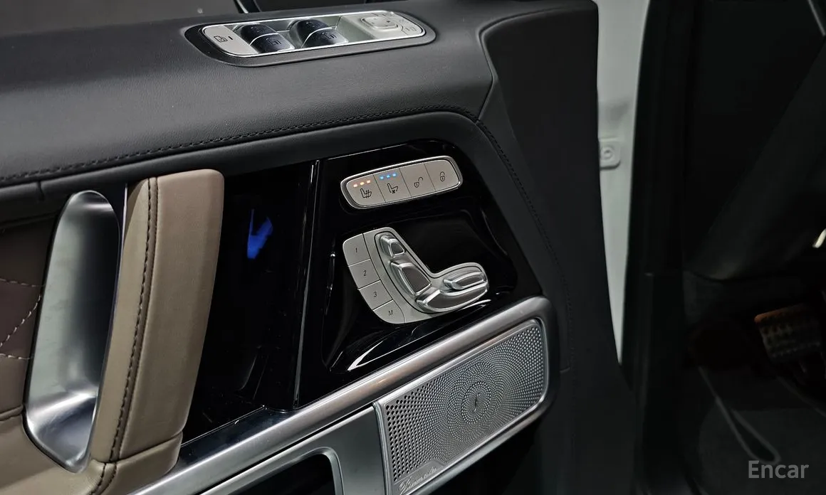 Фото 17 - Mercedes-Benz G-Class