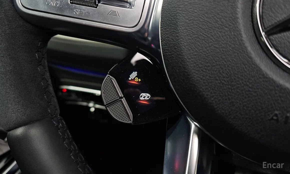 Фото 19 - Mercedes-Benz G-Class