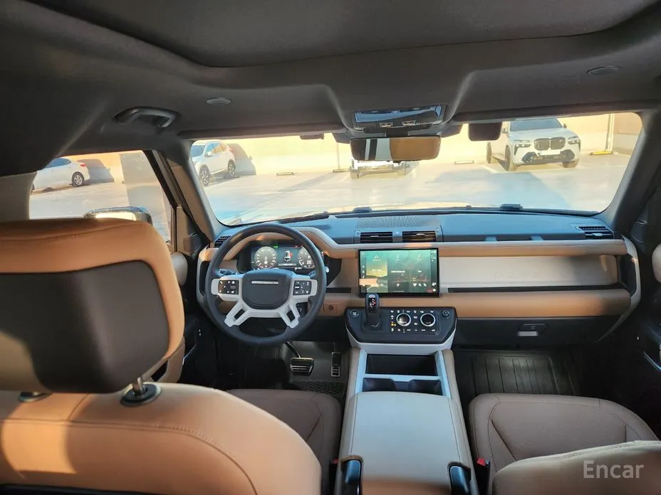 Фото 10 - Land Rover Defender