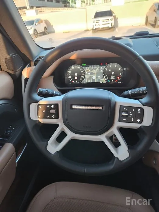 Фото 12 - Land Rover Defender