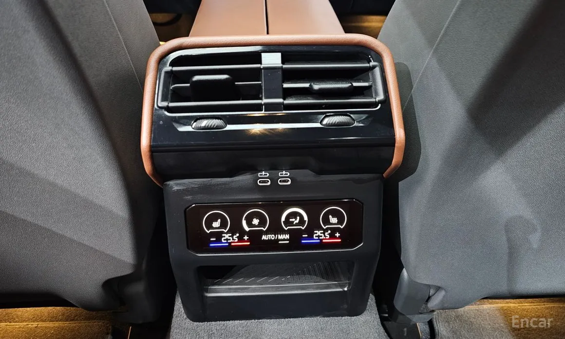 Фото 18 - BMW i5