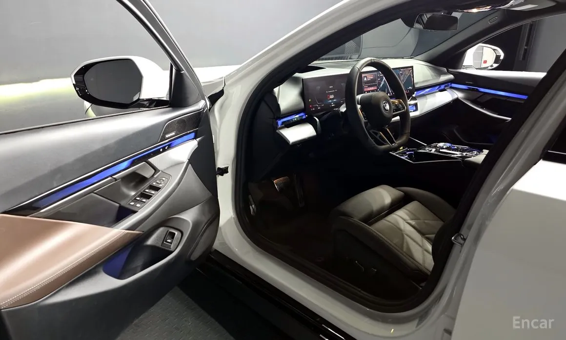 Фото 10 - BMW i5