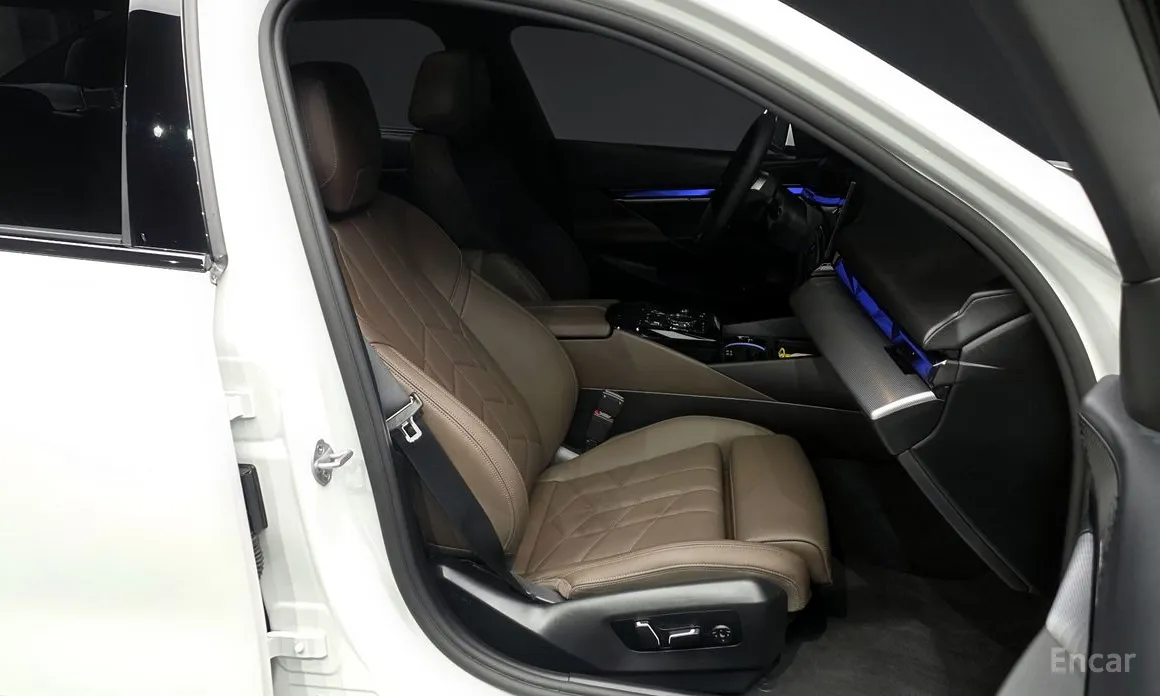 Фото 11 - BMW i5