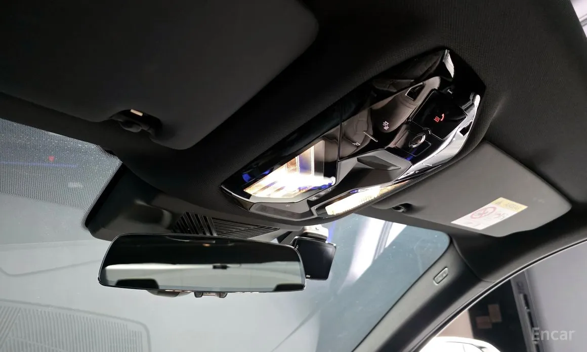 Фото 18 - BMW i5