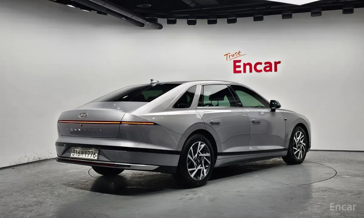 Zdjęcie 2 - Hyundai Grandeur