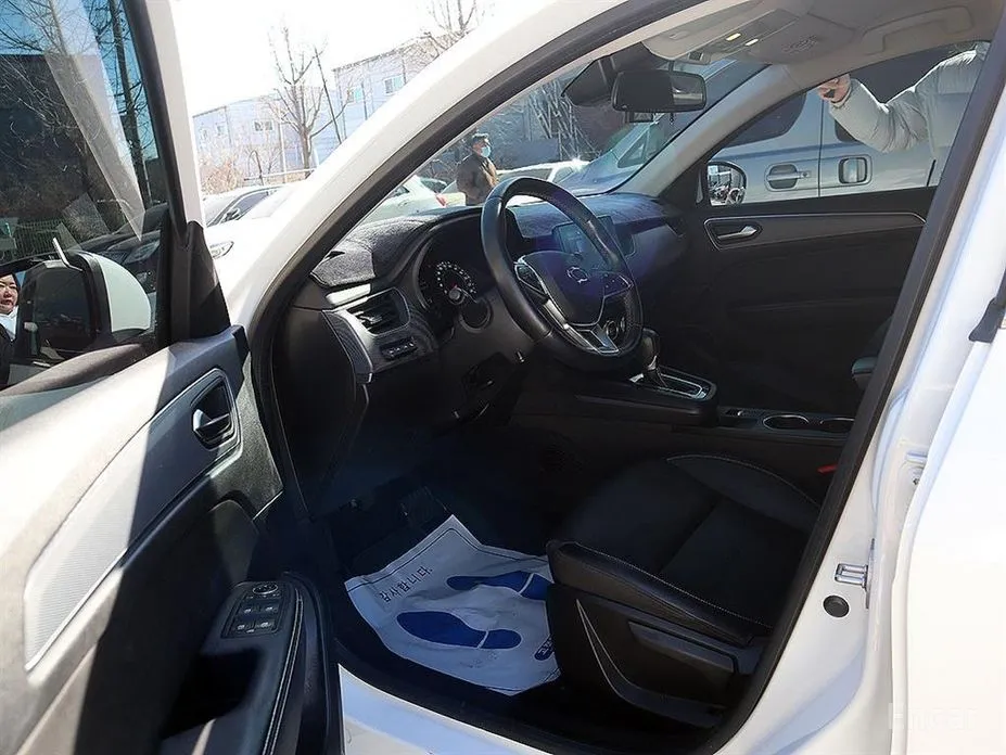 Фото 6 - Renault XM3