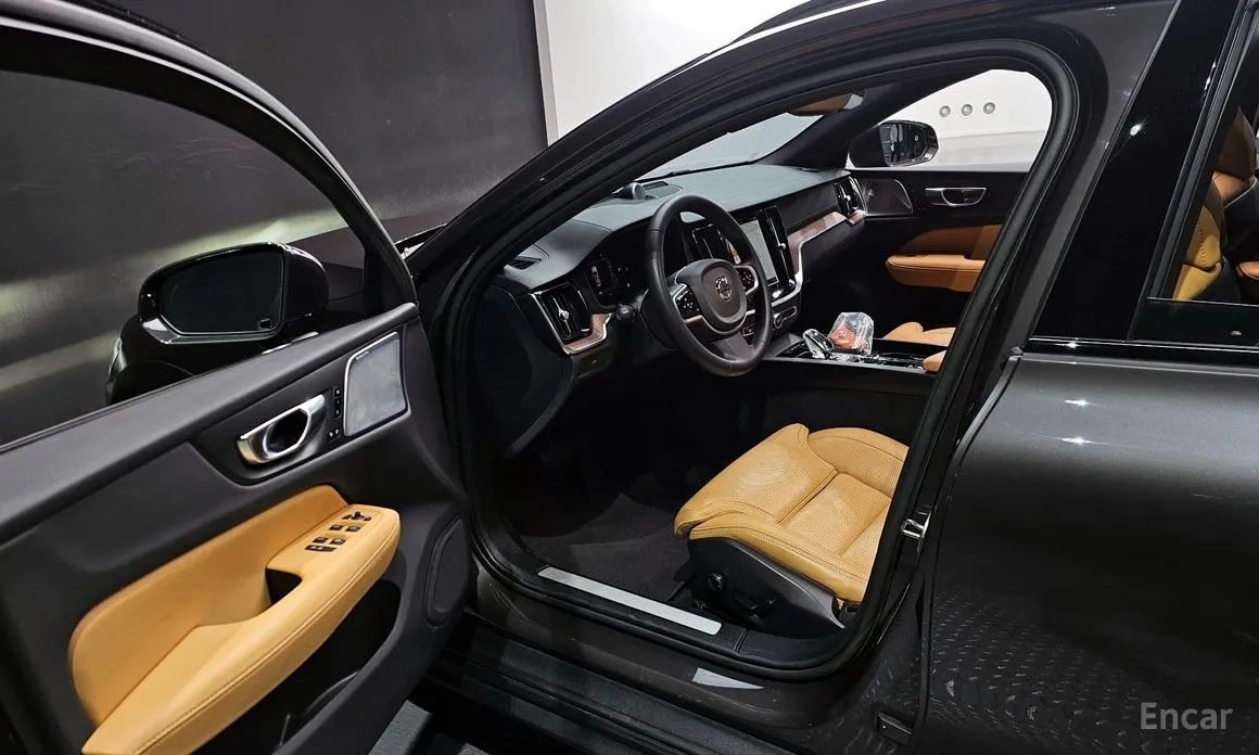 Фото 11 - Volvo V60