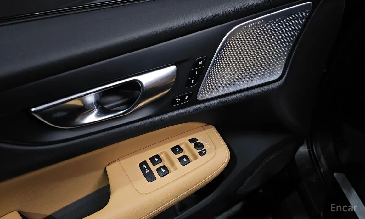 Фото 18 - Volvo V60