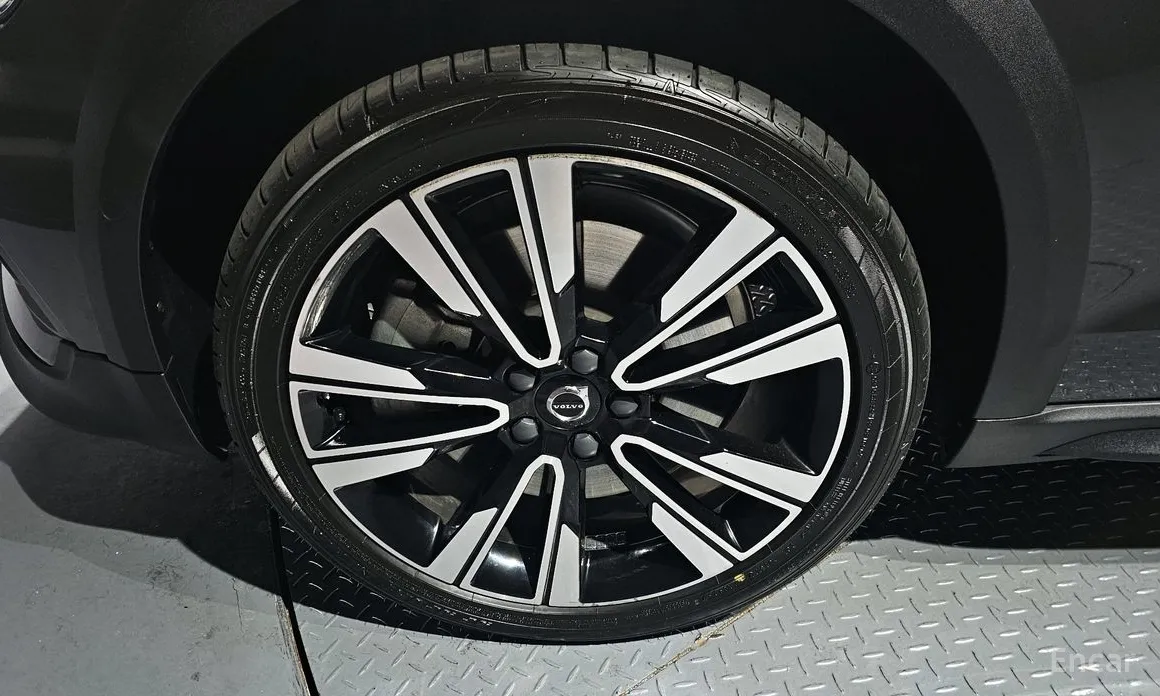 Фото 5 - Volvo V60