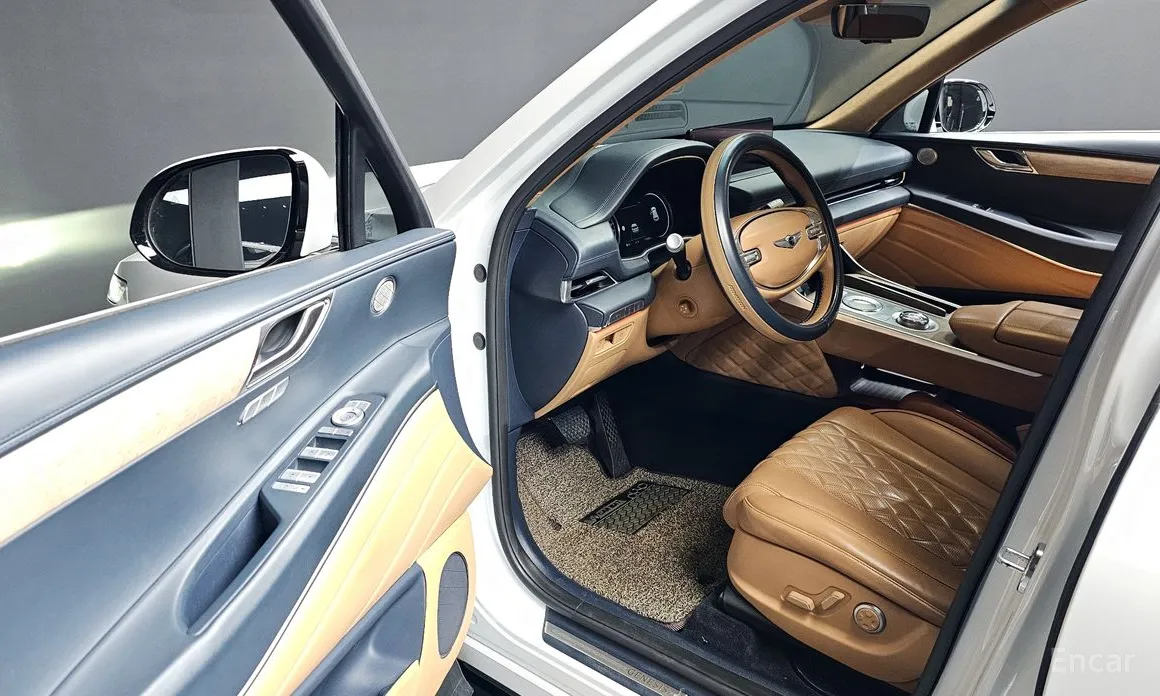 Фото 10 - Genesis GV80