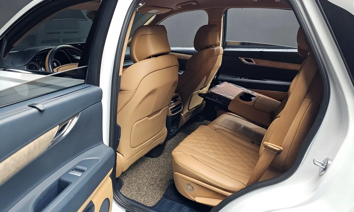 Фото 11 - Genesis GV80