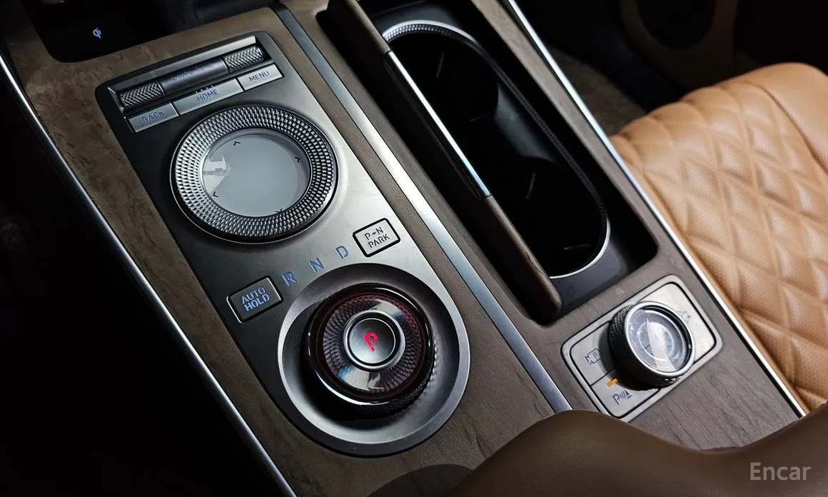 Фото 9 - Genesis GV80