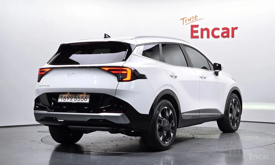 Фото 2 - Kia Sportage