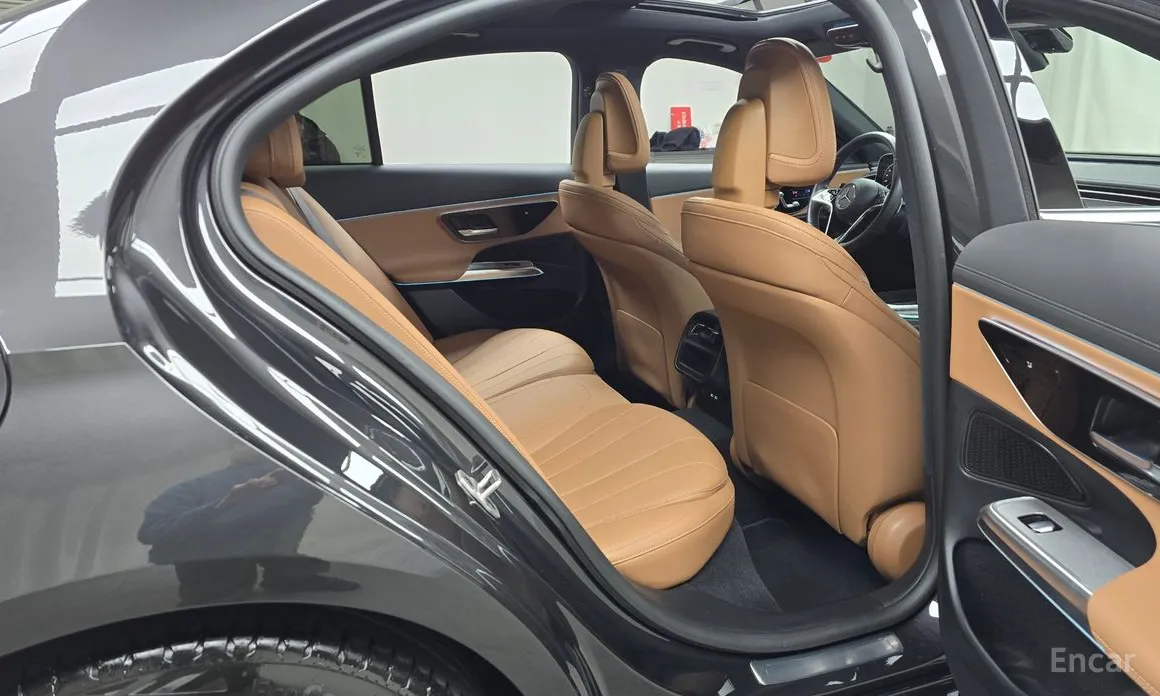 Фото 12 - Mercedes-Benz E-Class