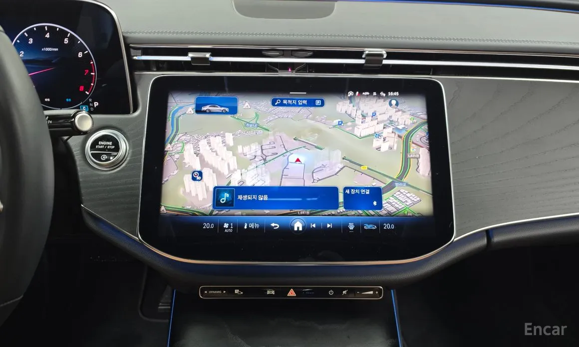 Фото 14 - Mercedes-Benz E-Class