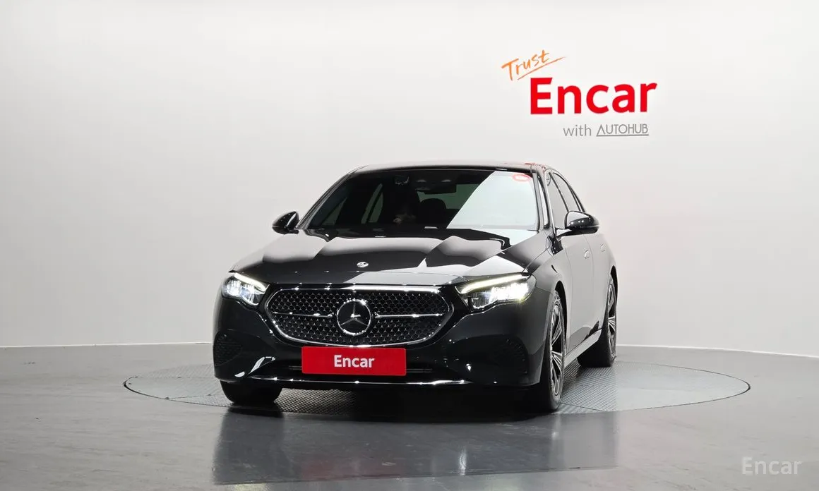 Фото 3 - Mercedes-Benz E-Class