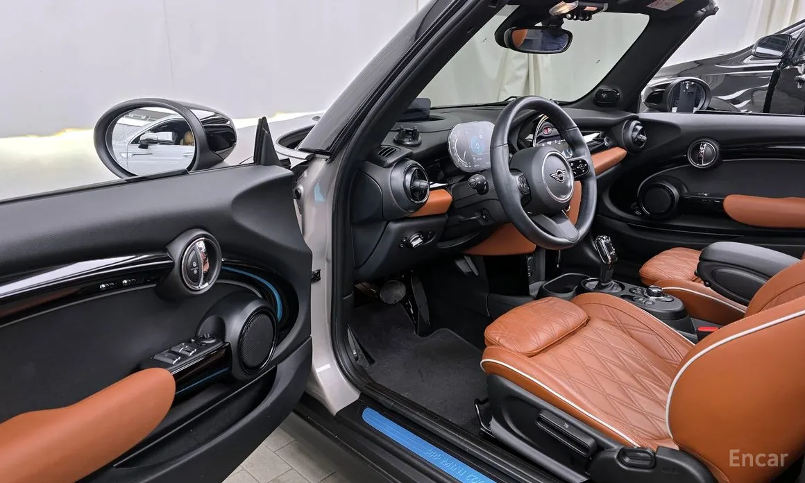 Фото 10 - Mini Cooper Convertible