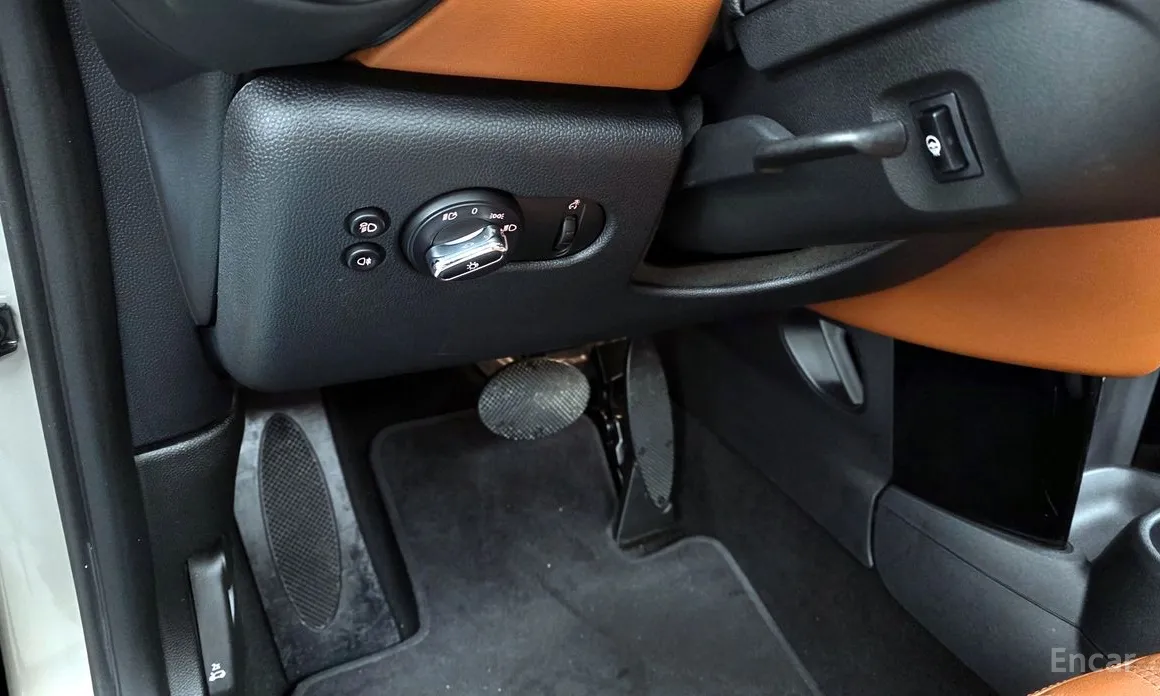 Фото 18 - Mini Cooper Convertible