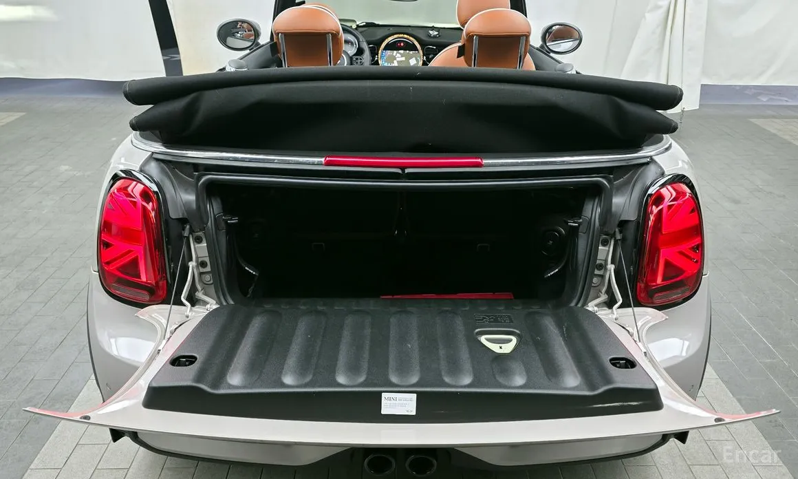 Фото 20 - Mini Cooper Convertible