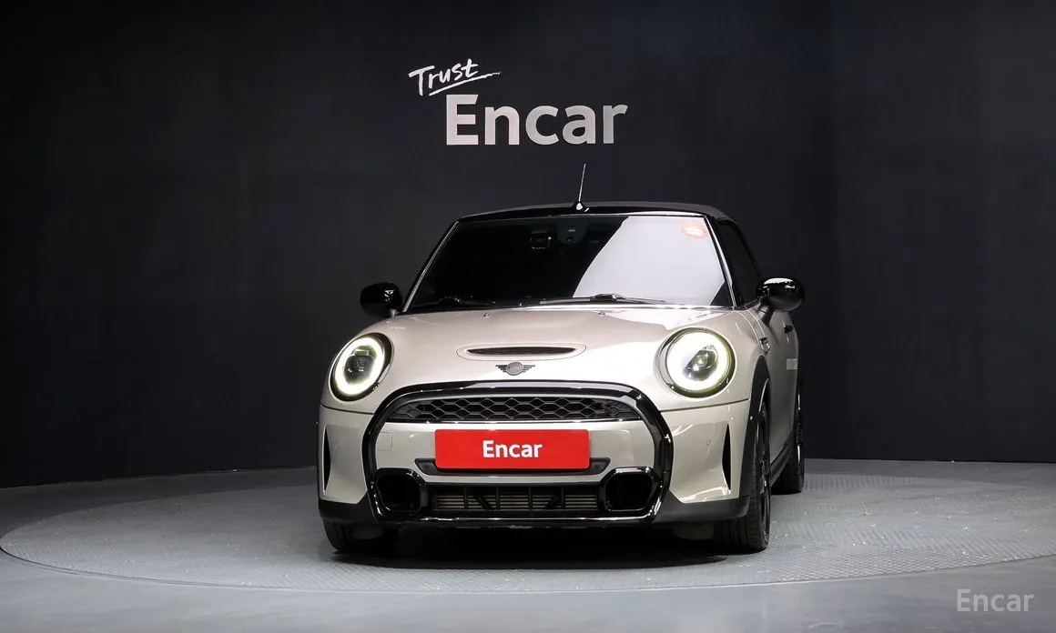 Фото 3 - Mini Cooper Convertible