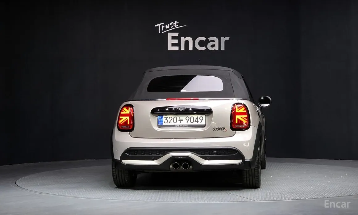 Фото 4 - Mini Cooper Convertible