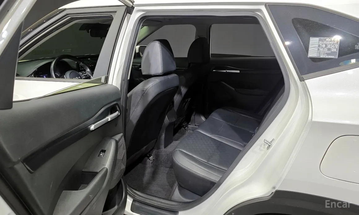 Фото 11 - Kia Seltos