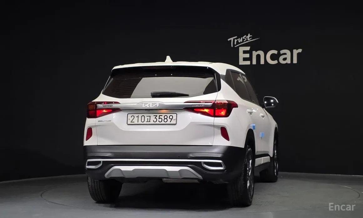 Фото 4 - Kia Seltos