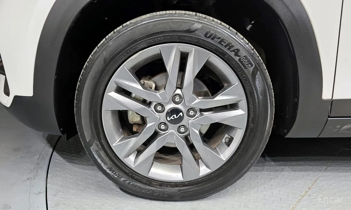 Фото 5 - Kia Seltos