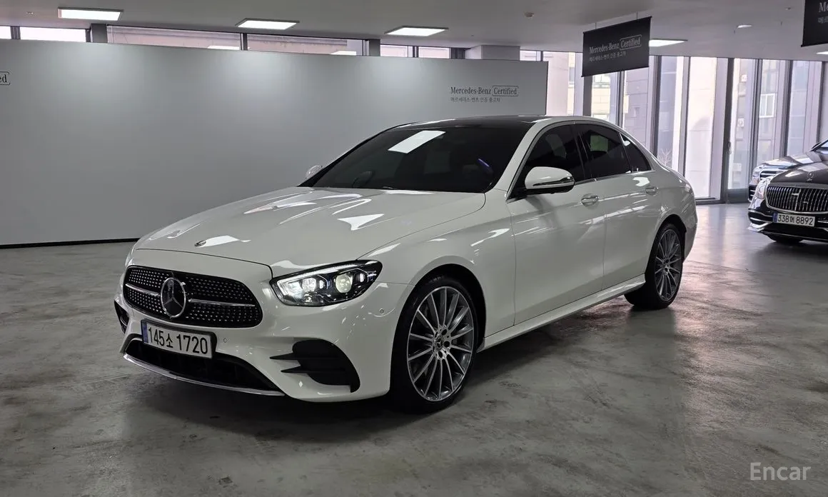 Фото 1 - Mercedes-Benz E-Class