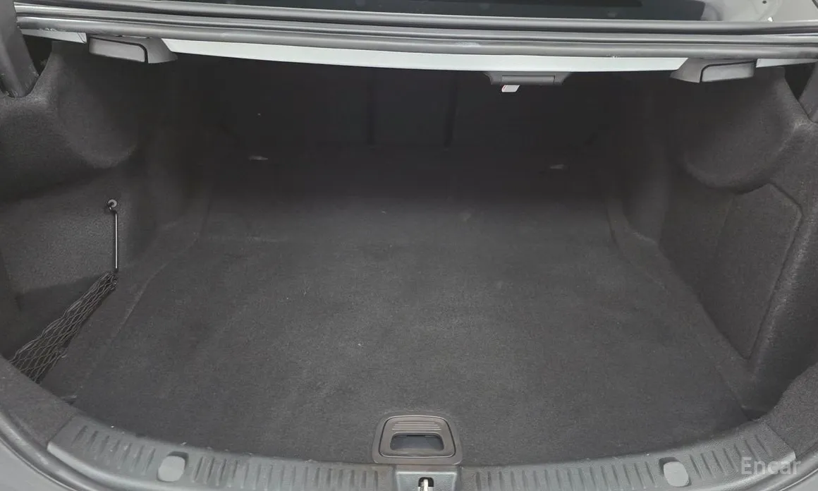 Фото 11 - Mercedes-Benz E-Class