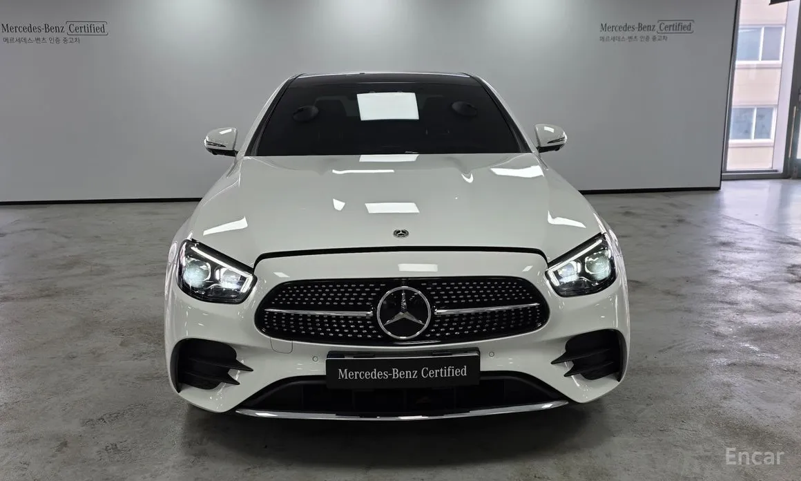 Фото 3 - Mercedes-Benz E-Class