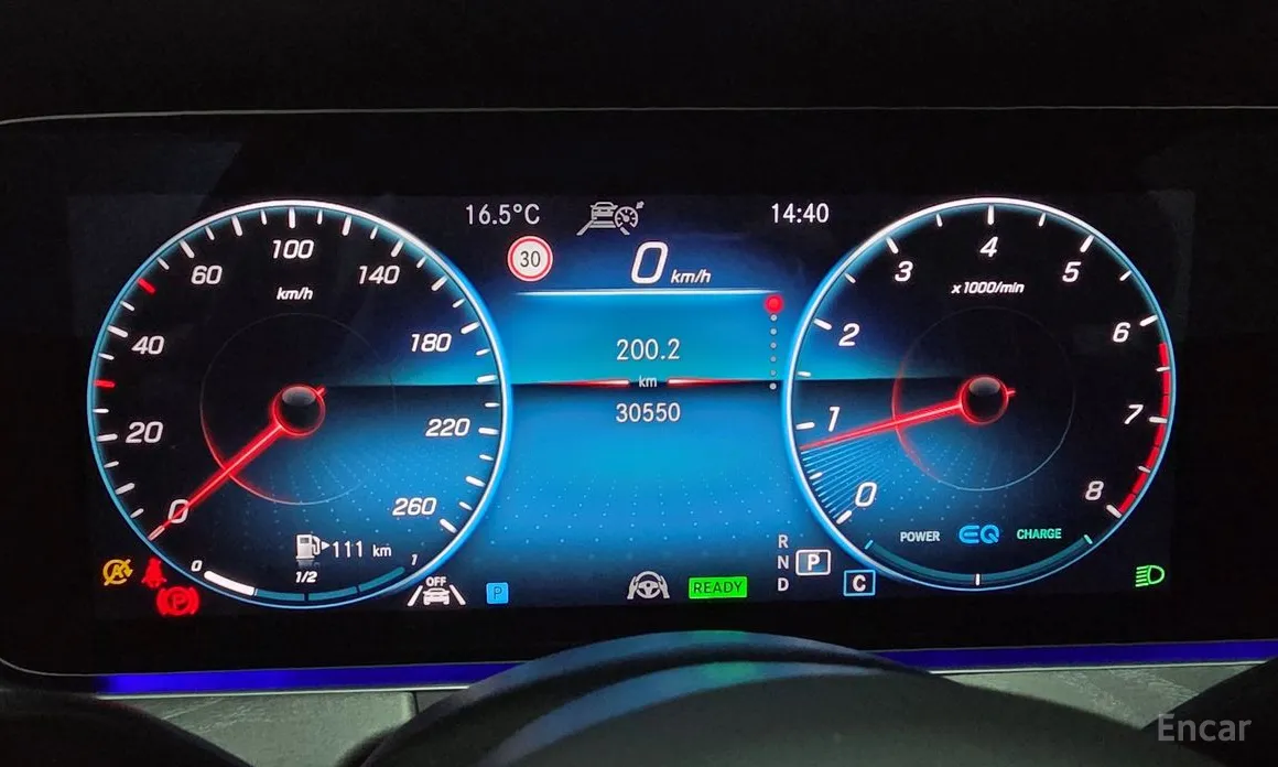 Фото 8 - Mercedes-Benz E-Class