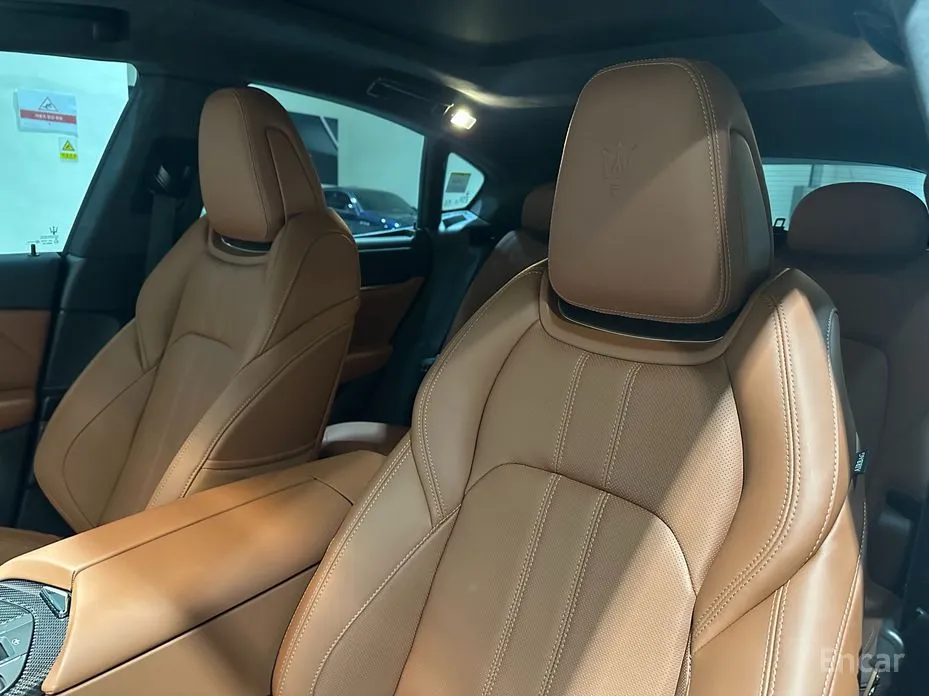 Фото 10 - Maserati Levante