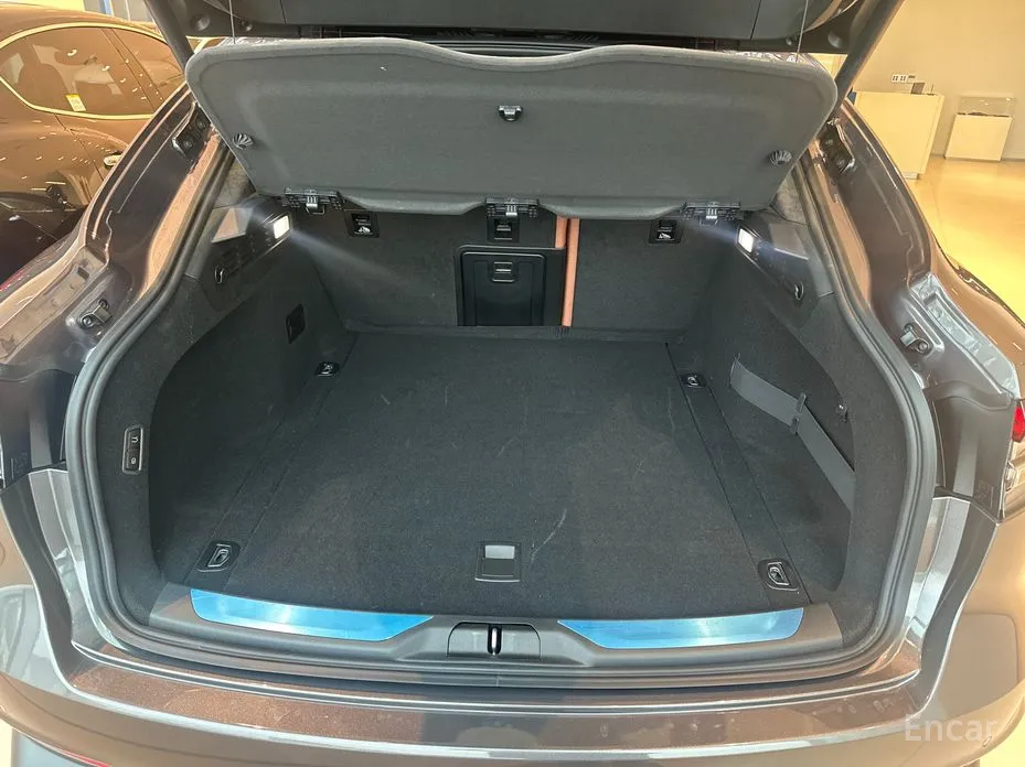 Фото 18 - Maserati Levante