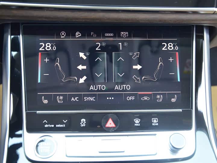 Фото 10 - Audi Q7