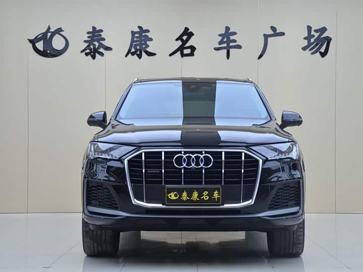 Фото 2 - Audi Q7