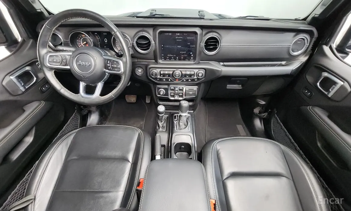 Фото 7 - Jeep Wrangler