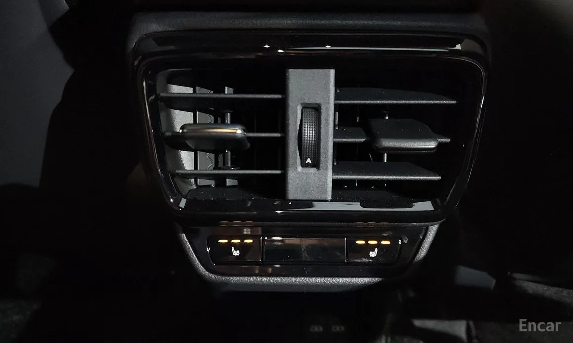 Фото 19 - Lexus NX