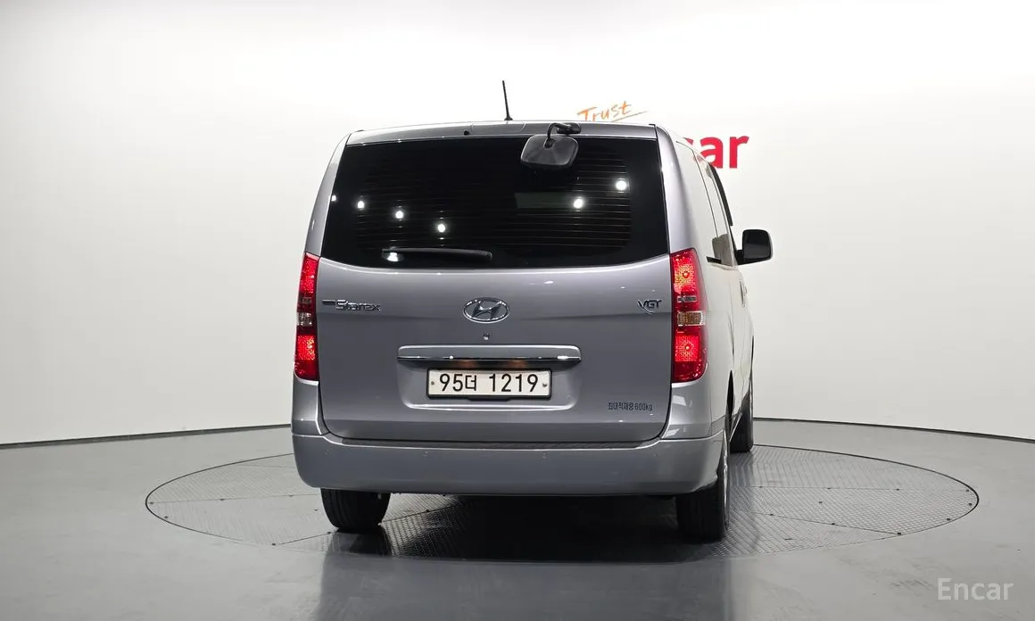 Фото 4 - Hyundai Starex