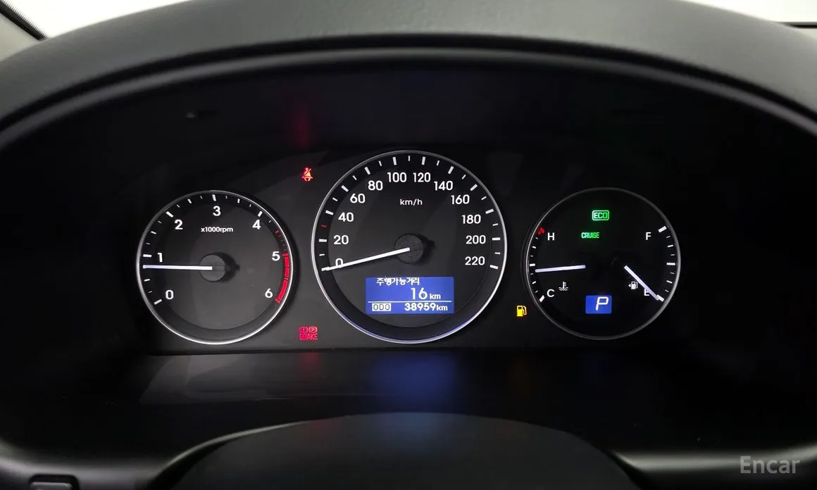 Фото 8 - Hyundai Starex